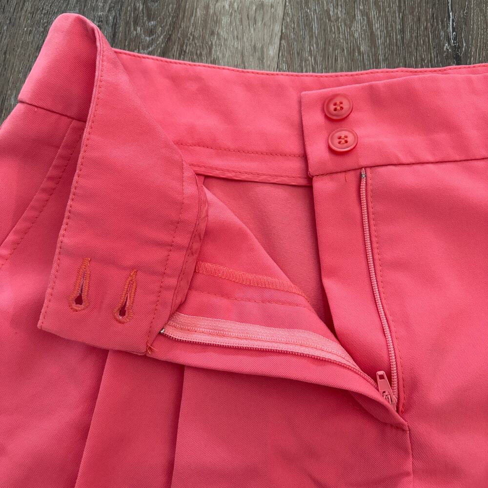 Trina Turk Pleated Shorts in Pink - Size: 6 - Picture 5 of 8
